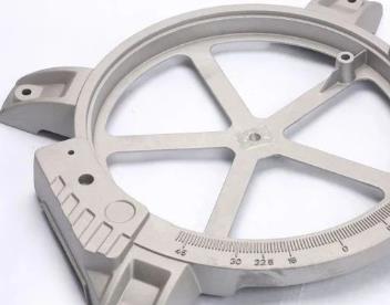 有效解決鋁合金壓鑄件出現氣孔和雜質(zhì)的措施